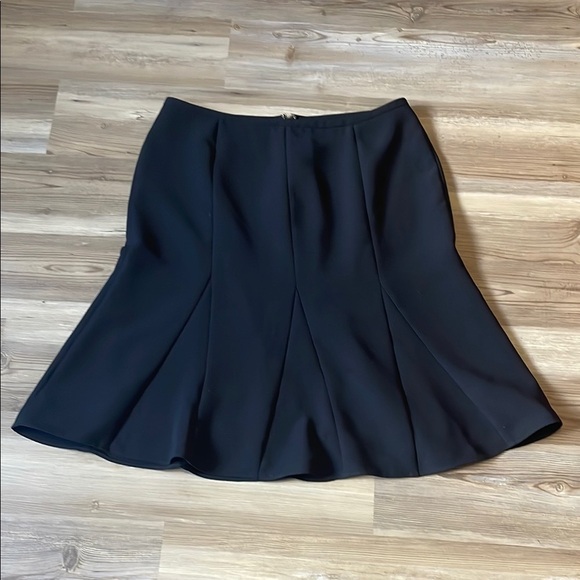 Talbots Fit and Flare Skirt Size 12 Black Office Career Business Lined Back zip - Picture 2 of 11
